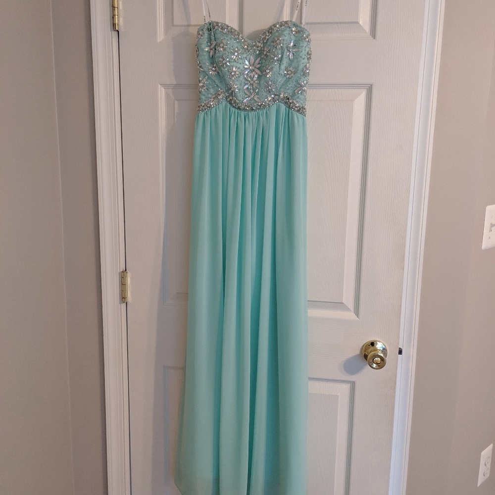B Darlin mint green strapless prom dress